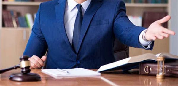 Avukat ve Stajyerler